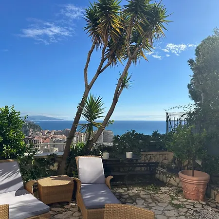 , Piscine Aux Portes De Monaco Cap-d'Ail